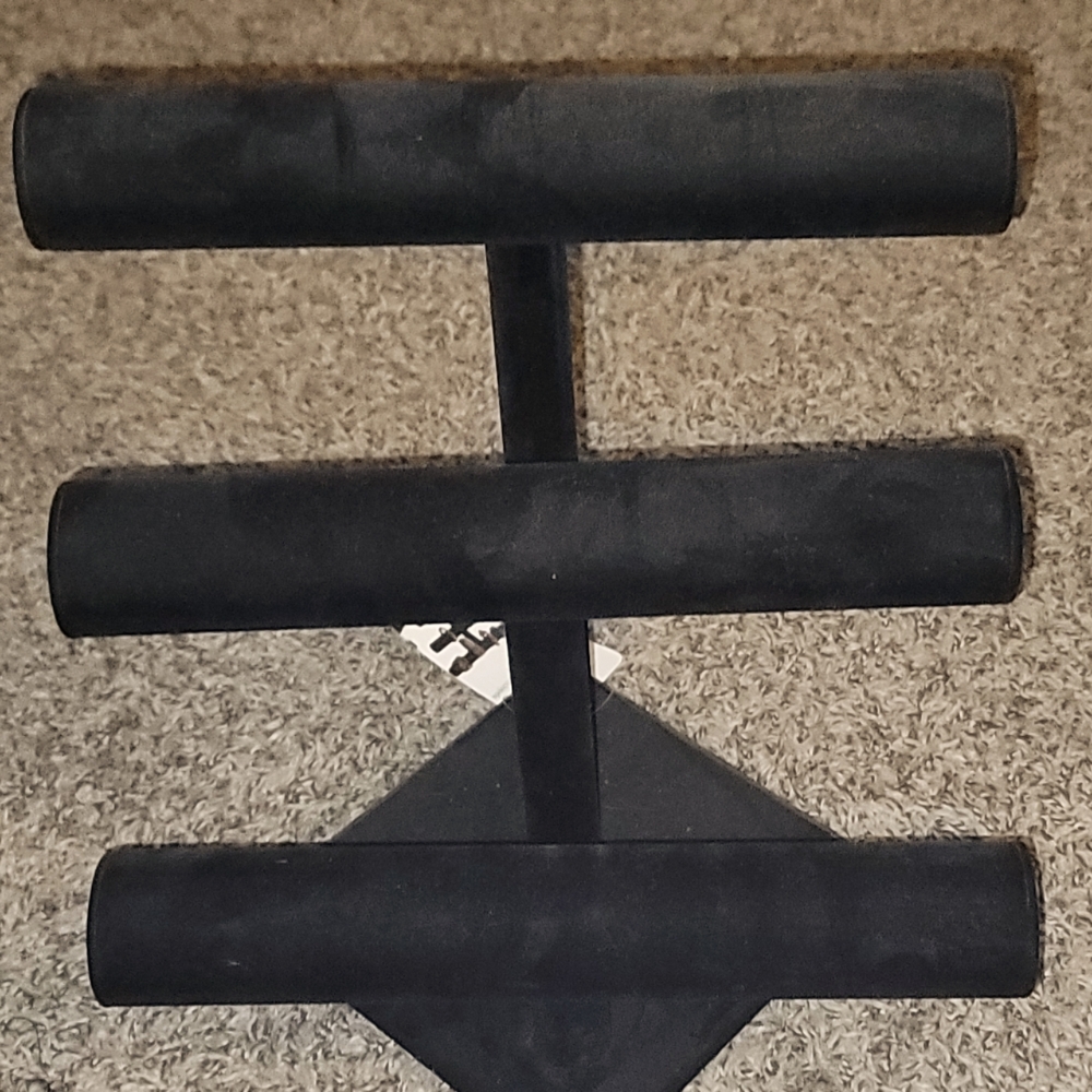 Velvet Jewelry Stand / Triple Bar
